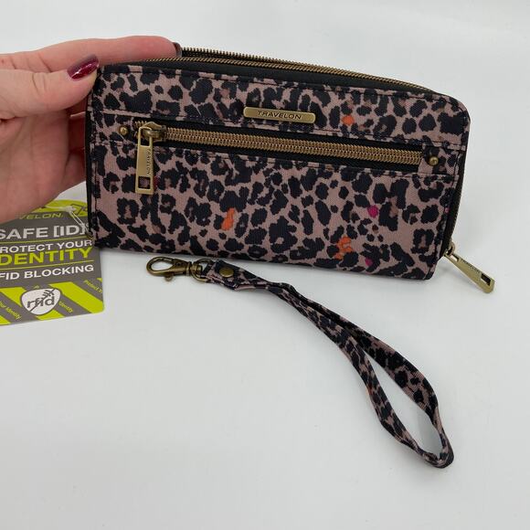 Travelon Wristlet Wallet RFID Animal Print Zip Around Identity Protection Travel - Picture 7 of 10